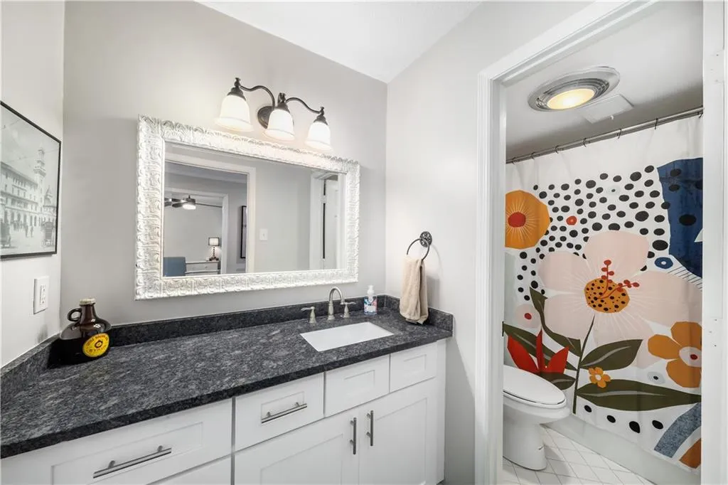 3050 Margaret Mitchell Drive Unit 16, Atlanta, Georgia 30327, 3 Bedrooms Bedrooms, ,3 BathroomsBathrooms,Residential,For Sale,3050 Margaret Mitchell Drive Unit 16,7656003