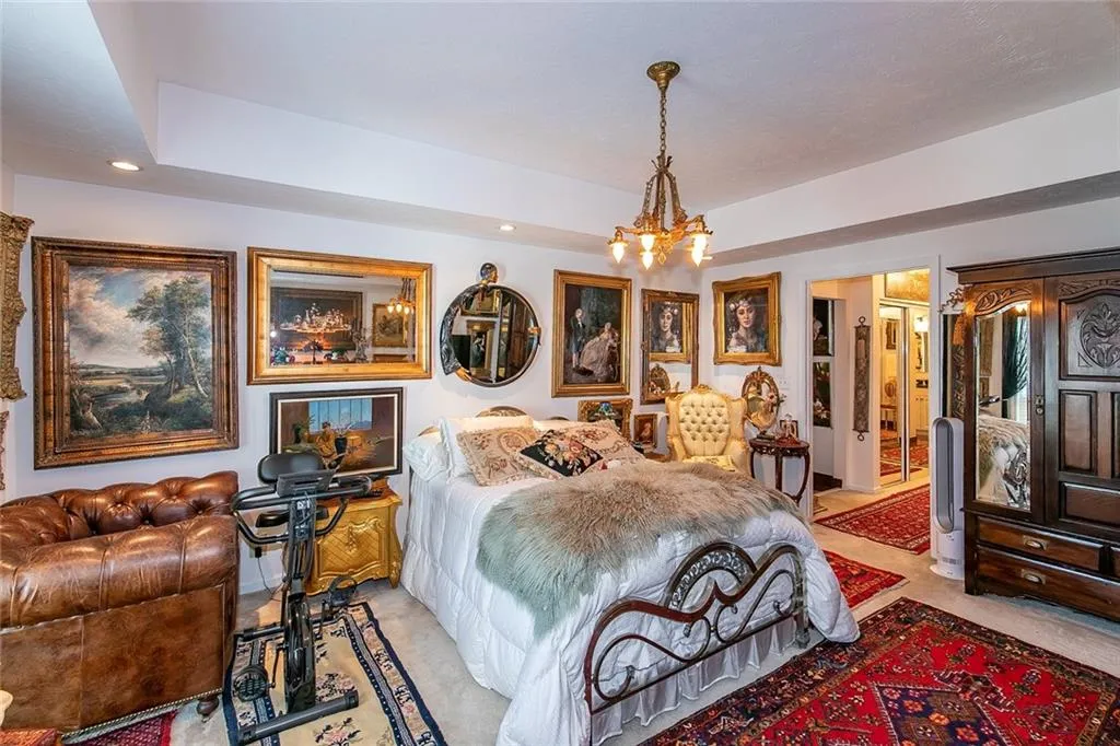 5525 Chemin De Vie, Sandy Springs, Georgia 30342, 2 Bedrooms Bedrooms, ,2 BathroomsBathrooms,Residential,Sold,5525 Chemin De Vie,7011505