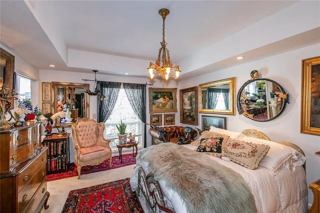 5525 Chemin De Vie, Sandy Springs, Georgia 30342, 2 Bedrooms Bedrooms, ,2 BathroomsBathrooms,Residential,Sold,5525 Chemin De Vie,7011505