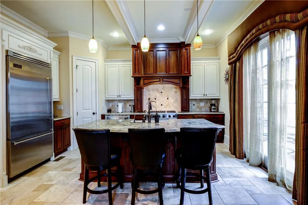 3113 Lenox Road Ne Unit 1, Atlanta, Georgia 30324, 3 Bedrooms Bedrooms, ,3 BathroomsBathrooms,Residential,Sold,3113 Lenox Road Ne Unit 1,5665252