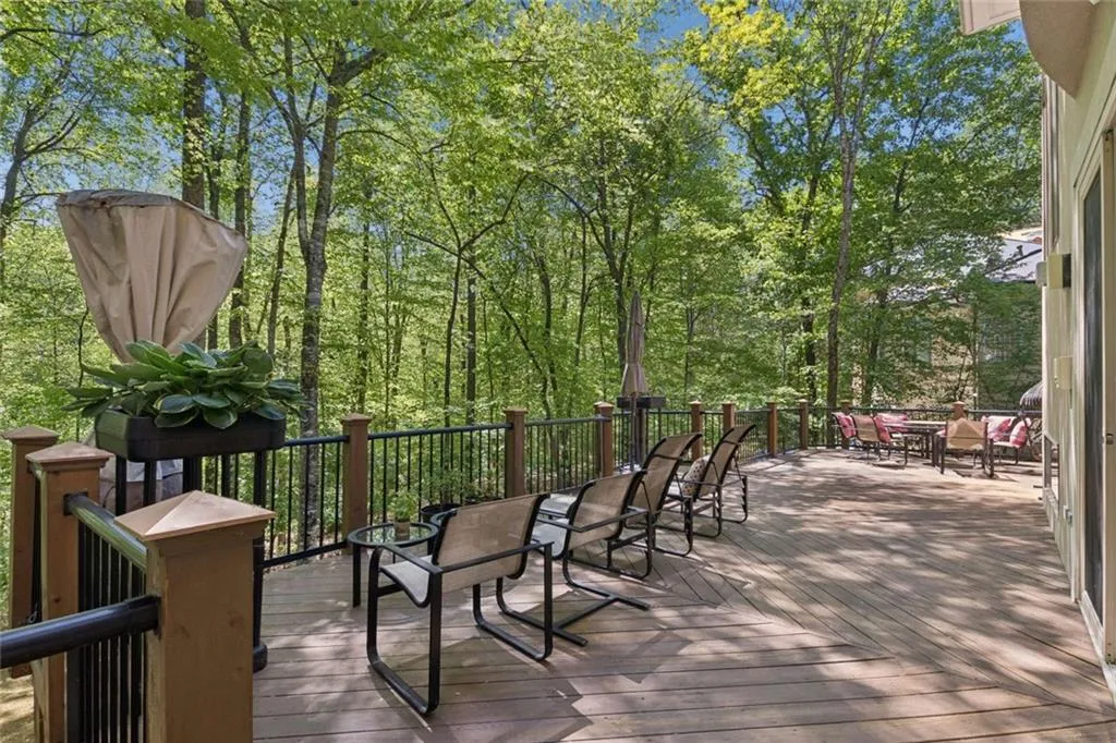 43 Wing Mill, Atlanta, Georgia 30350, 5 Bedrooms Bedrooms, ,4 BathroomsBathrooms,Residential,For Sale,43 Wing Mill,7753988