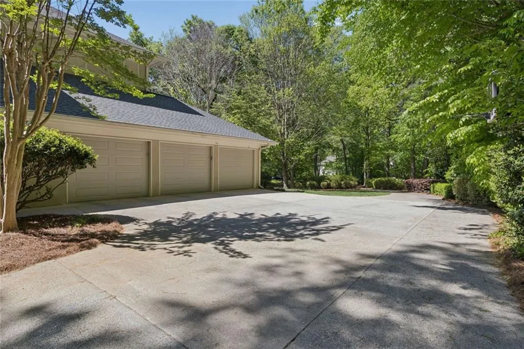 43 Wing Mill, Atlanta, Georgia 30350, 5 Bedrooms Bedrooms, ,4 BathroomsBathrooms,Residential,For Sale,43 Wing Mill,7753988