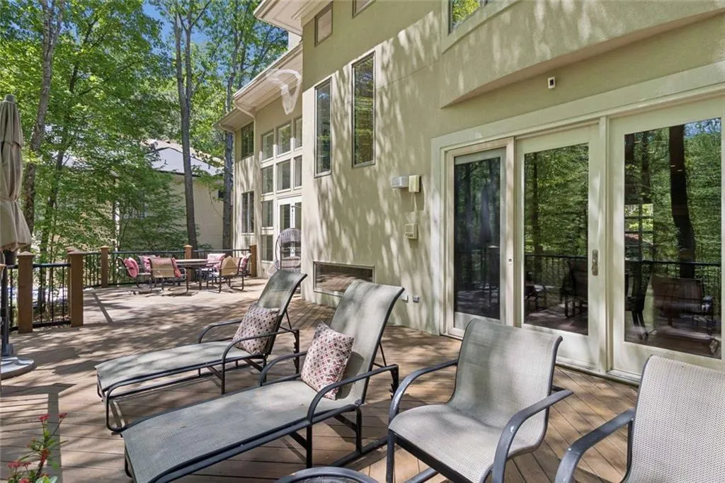 43 Wing Mill, Atlanta, Georgia 30350, 5 Bedrooms Bedrooms, ,4 BathroomsBathrooms,Residential,For Sale,43 Wing Mill,7753988