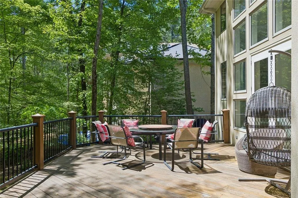 43 Wing Mill, Atlanta, Georgia 30350, 5 Bedrooms Bedrooms, ,4 BathroomsBathrooms,Residential,For Sale,43 Wing Mill,7753988