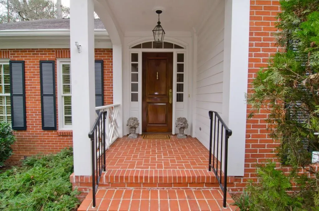 2496 Hyde Manor Drive, Atlanta, Georgia 30327, 4 Bedrooms Bedrooms, ,5 BathroomsBathrooms,Residential,Sold,2496 Hyde Manor Drive,5793836