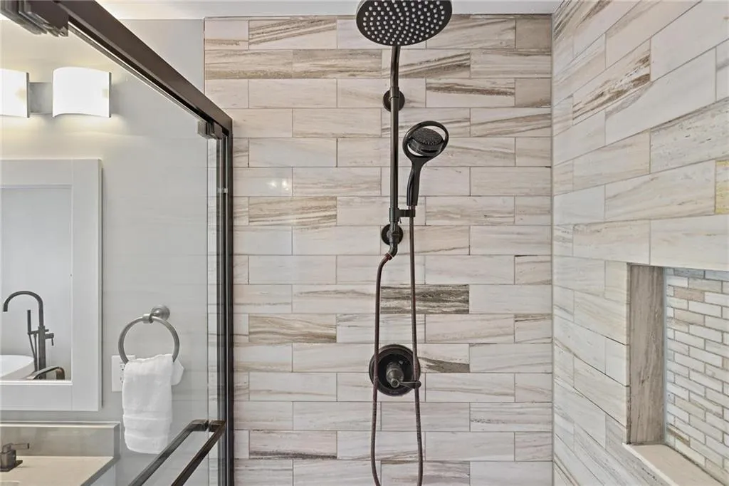 5860 Riverwood Drive, Atlanta, Georgia 30328, 5 Bedrooms Bedrooms, ,4 BathroomsBathrooms,Residential,For Sale,5860 Riverwood Drive,7648399 5860 Riverwood Drive, Atlanta, Georgia 30328, 5 Bedrooms Bedrooms, ,4 BathroomsBathrooms,Residential,For Sale,5860 Riverwood Drive,7648399