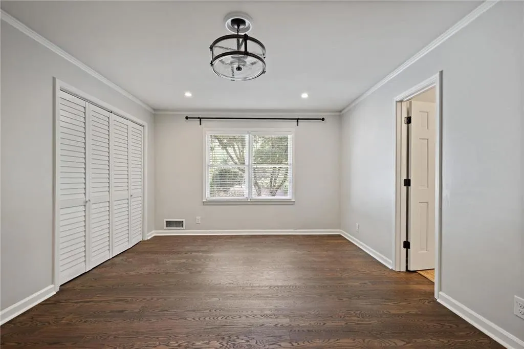 5860 Riverwood Drive, Atlanta, Georgia 30328, 5 Bedrooms Bedrooms, ,4 BathroomsBathrooms,Residential,For Sale,5860 Riverwood Drive,7648399 5860 Riverwood Drive, Atlanta, Georgia 30328, 5 Bedrooms Bedrooms, ,4 BathroomsBathrooms,Residential,For Sale,5860 Riverwood Drive,7648399