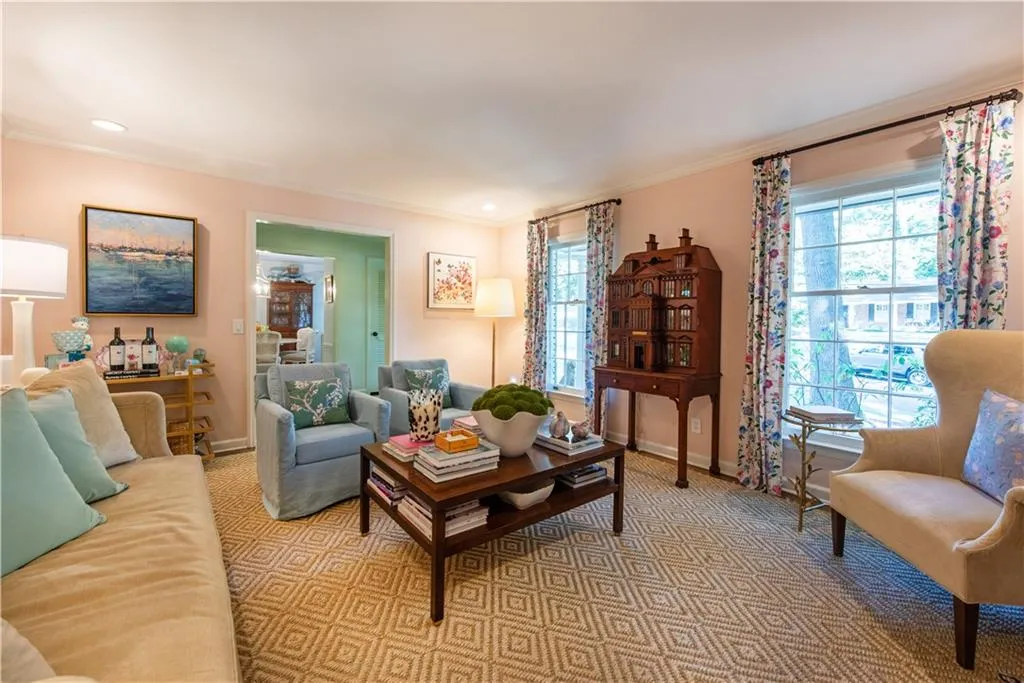 755 Northland Court, Atlanta, Georgia 30342, 5 Bedrooms Bedrooms, ,3 BathroomsBathrooms,Residential,Sold,755 Northland Court,7482217