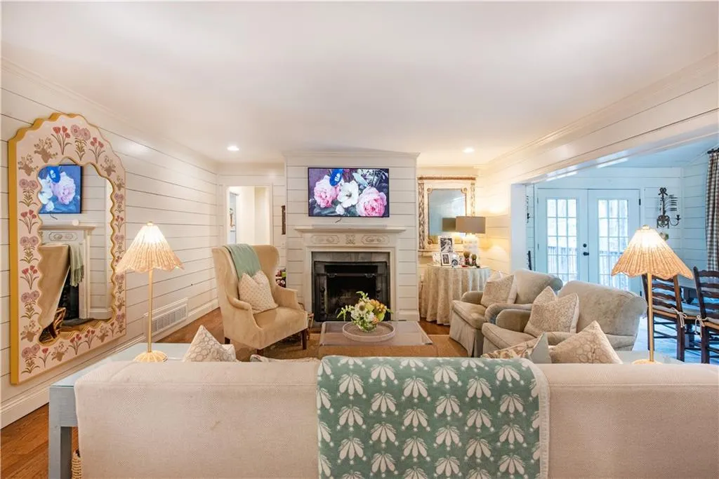 755 Northland Court, Atlanta, Georgia 30342, 5 Bedrooms Bedrooms, ,3 BathroomsBathrooms,Residential,Sold,755 Northland Court,7482217