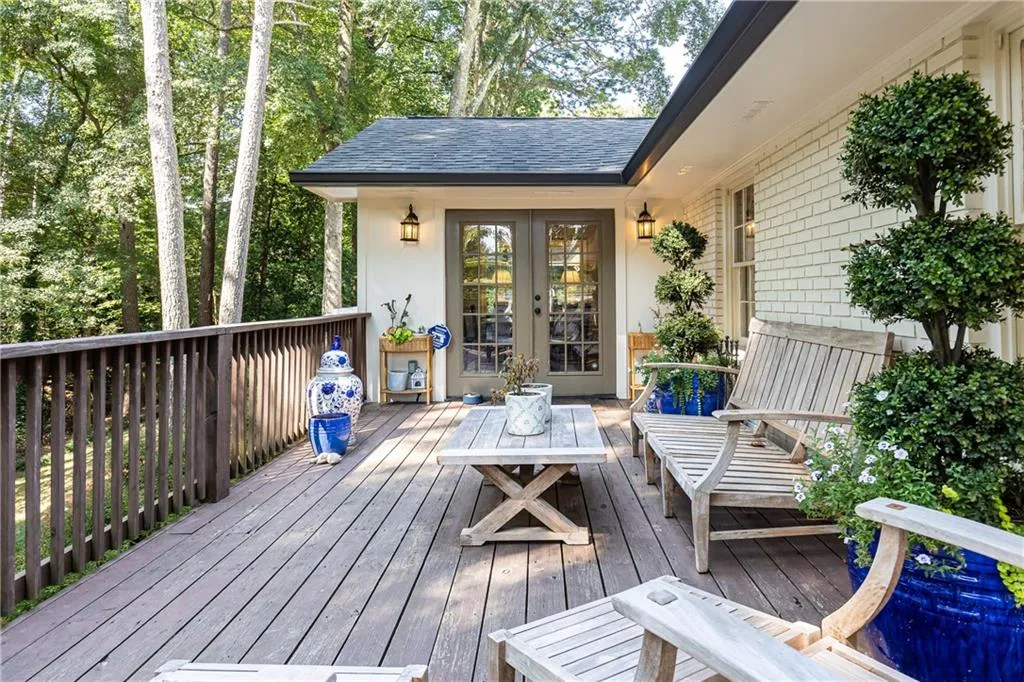 755 Northland Court, Atlanta, Georgia 30342, 5 Bedrooms Bedrooms, ,3 BathroomsBathrooms,Residential,Sold,755 Northland Court,7482217