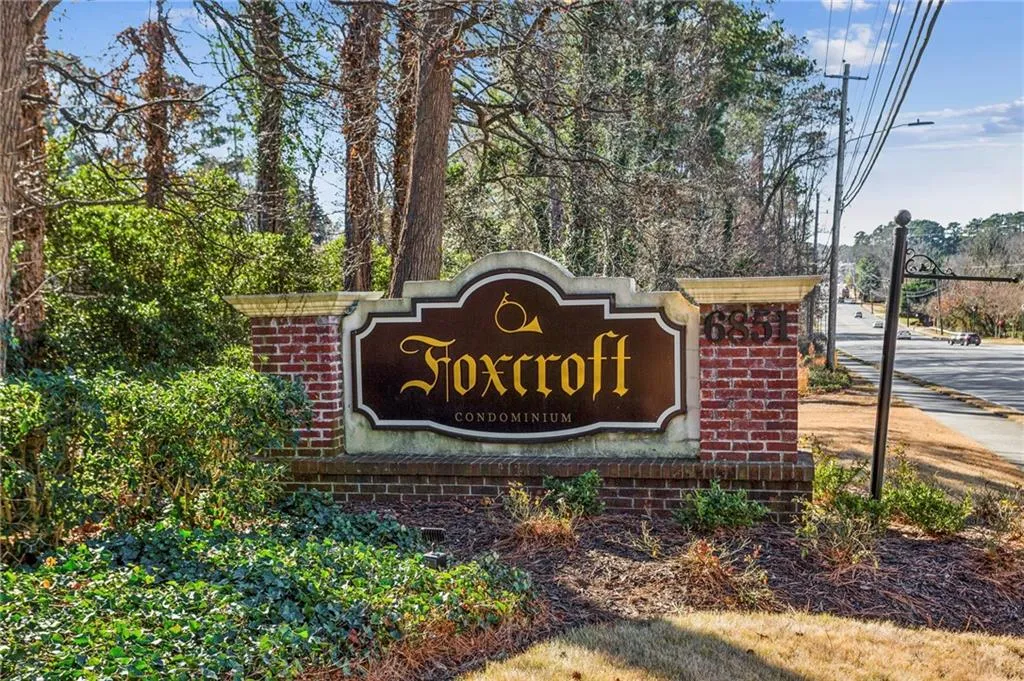 6851 Roswell Road Unit I11, Atlanta, Georgia 30328, 3 Bedrooms Bedrooms, ,2 BathroomsBathrooms,Residential,For Sale,6851 Roswell Road Unit I11,7696689