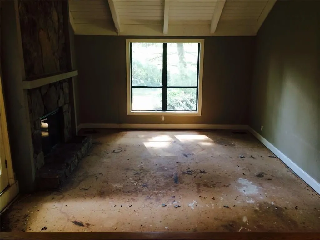 9500 Huntcliff Trace, Atlanta, Georgia 30350, 6 Bedrooms Bedrooms, ,4 BathroomsBathrooms,Residential,Sold,9500 Huntcliff Trace,6753338