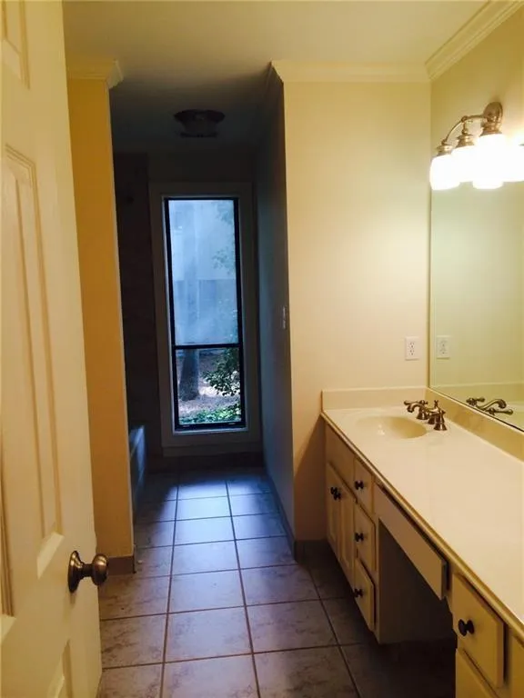 9500 Huntcliff Trace, Atlanta, Georgia 30350, 6 Bedrooms Bedrooms, ,4 BathroomsBathrooms,Residential,Sold,9500 Huntcliff Trace,6753338