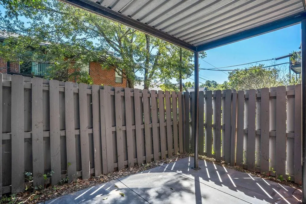 6851 Roswell Road Unit D25, Sandy Springs, Georgia 30328, 2 Bedrooms Bedrooms, ,2 BathroomsBathrooms,Residential,Sold,6851 Roswell Road Unit D25,7126614