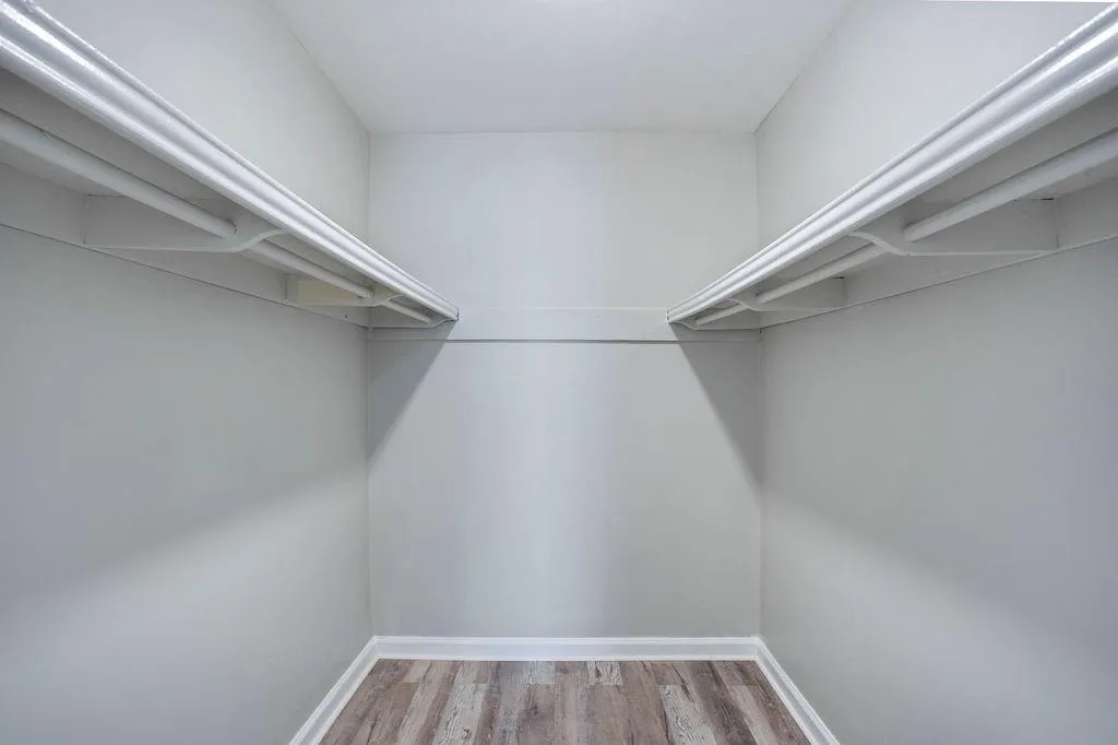 6851 Roswell Road Unit D25, Sandy Springs, Georgia 30328, 2 Bedrooms Bedrooms, ,2 BathroomsBathrooms,Residential,Sold,6851 Roswell Road Unit D25,7126614