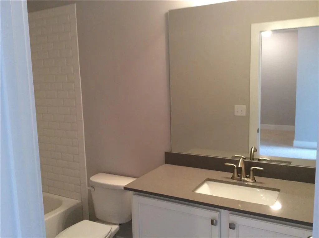 5726 Taylor Way Unit 6, Sandy Springs, Georgia 30342, 3 Bedrooms Bedrooms, ,2 BathroomsBathrooms,Residential,Sold,5726 Taylor Way Unit 6,5957384