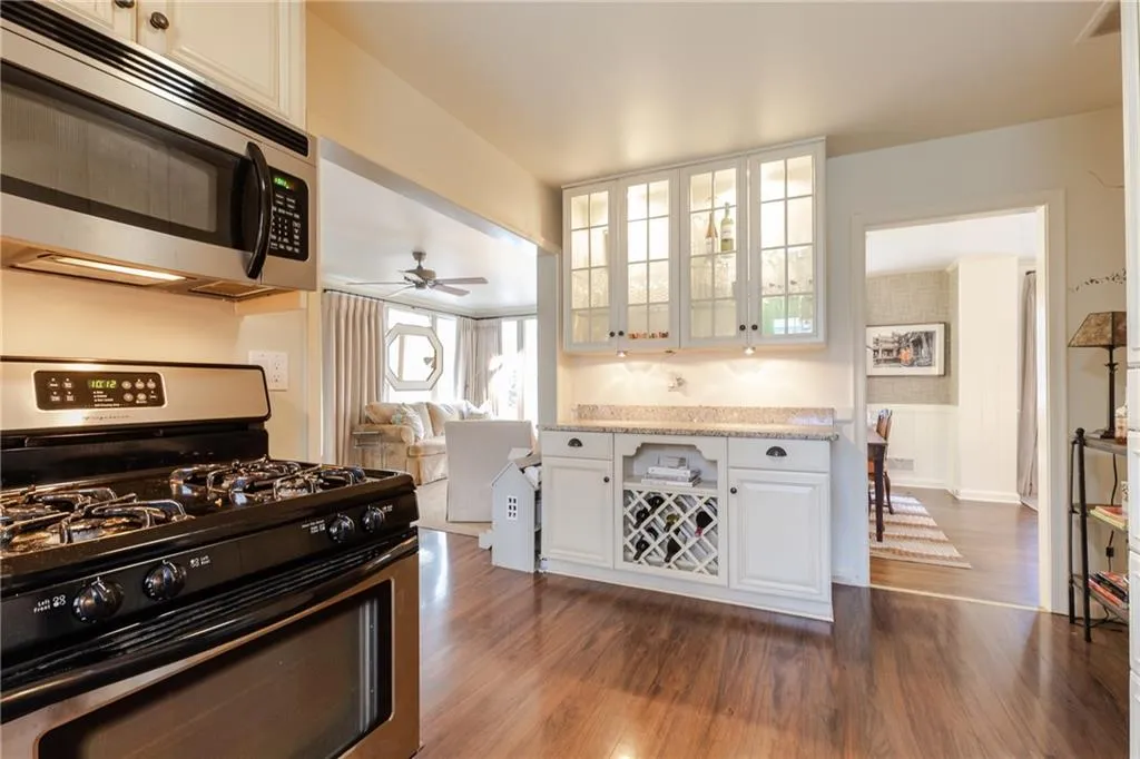 449 Carolwood Lane, Atlanta, Georgia 30342, 3 Bedrooms Bedrooms, ,3 BathroomsBathrooms,Residential,Sold,449 Carolwood Lane,6507543