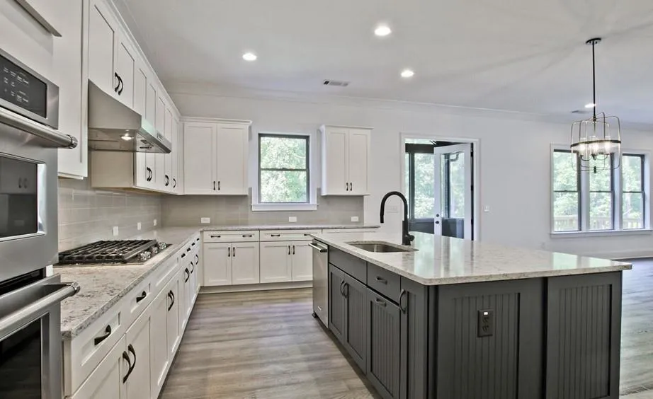 6422 Lucent Lane, Sandy Springs, Georgia 30328, 5 Bedrooms Bedrooms, ,4 BathroomsBathrooms,Residential,Sold,6422 Lucent Lane,6544123