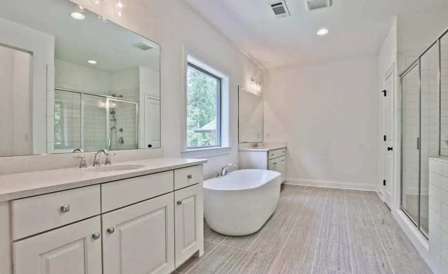 6422 Lucent Lane, Sandy Springs, Georgia 30328, 5 Bedrooms Bedrooms, ,4 BathroomsBathrooms,Residential,Sold,6422 Lucent Lane,6544123