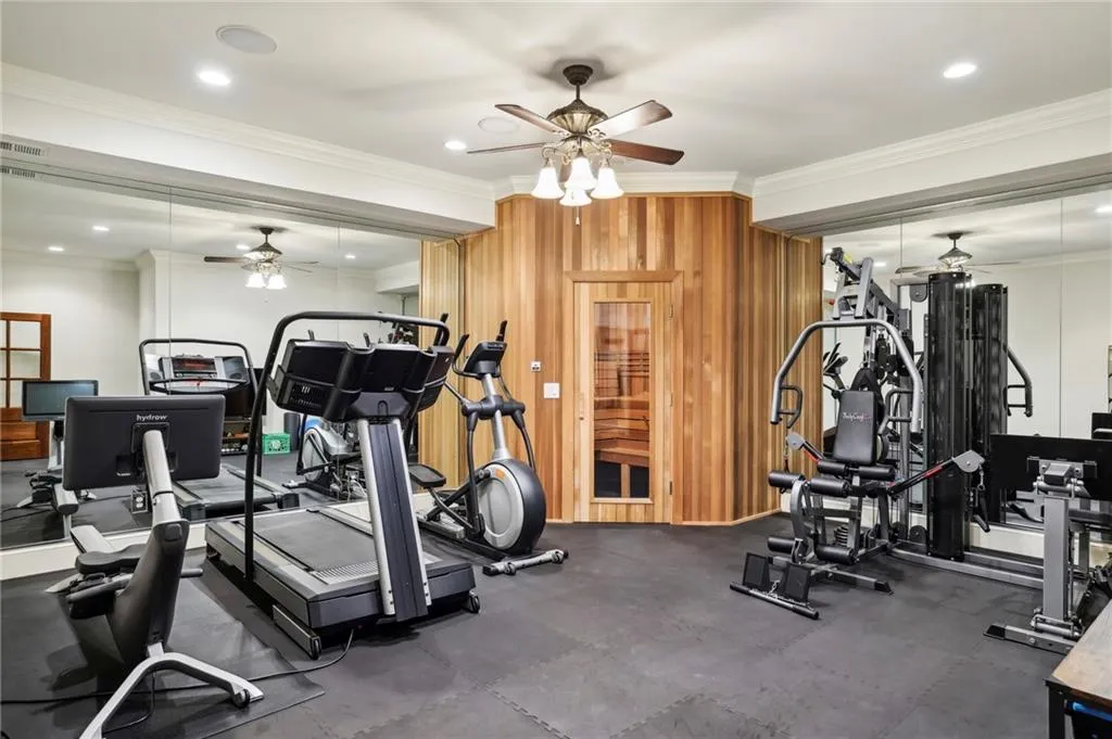 7798 Stables Drive, Atlanta, Georgia 30350, 6 Bedrooms Bedrooms, ,5 BathroomsBathrooms,Residential,Sold,7798 Stables Drive,7450756