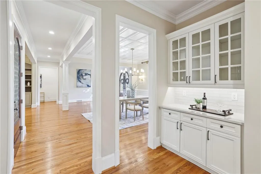7798 Stables Drive, Atlanta, Georgia 30350, 6 Bedrooms Bedrooms, ,5 BathroomsBathrooms,Residential,Sold,7798 Stables Drive,7450756