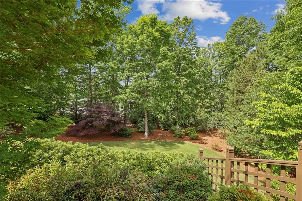 7798 Stables Drive, Atlanta, Georgia 30350, 6 Bedrooms Bedrooms, ,5 BathroomsBathrooms,Residential,Sold,7798 Stables Drive,7450756