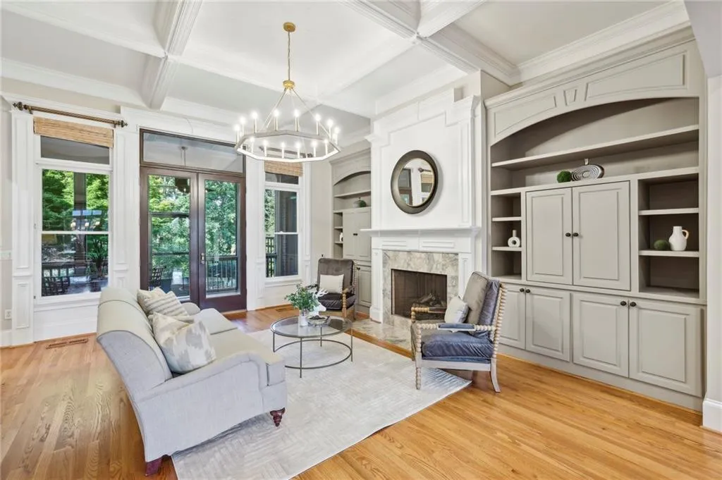 7798 Stables Drive, Atlanta, Georgia 30350, 6 Bedrooms Bedrooms, ,5 BathroomsBathrooms,Residential,Sold,7798 Stables Drive,7450756