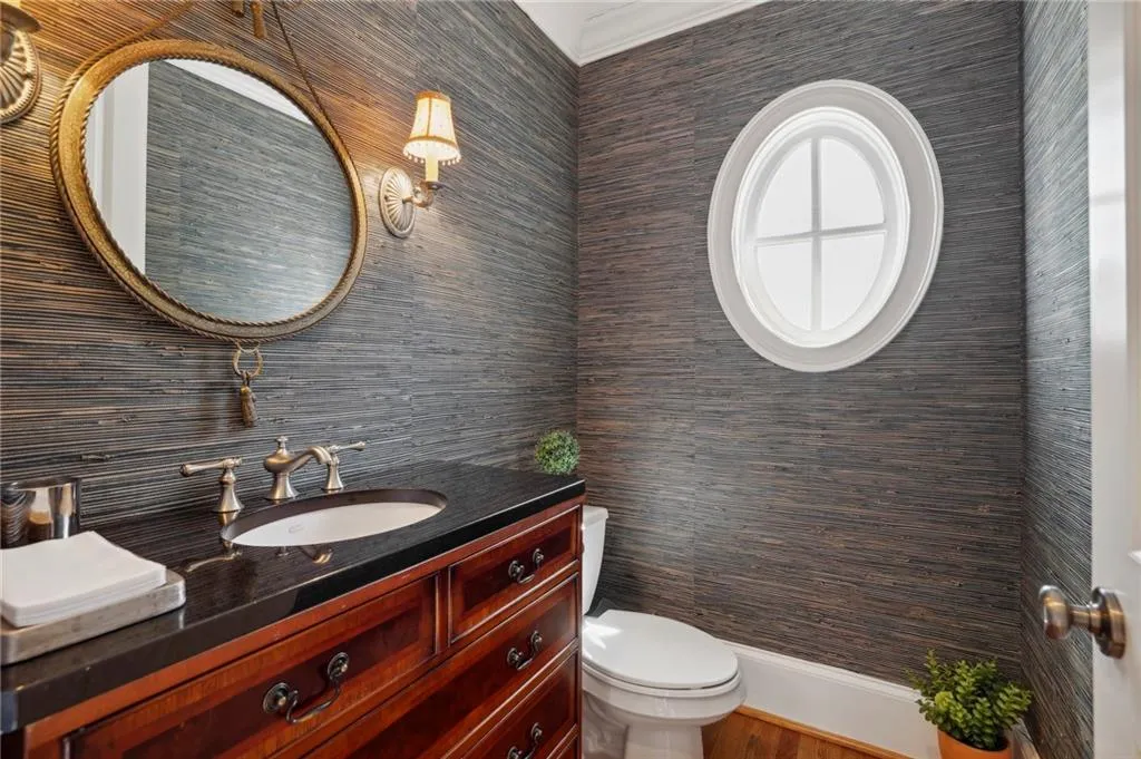 7798 Stables Drive, Atlanta, Georgia 30350, 6 Bedrooms Bedrooms, ,5 BathroomsBathrooms,Residential,Sold,7798 Stables Drive,7450756