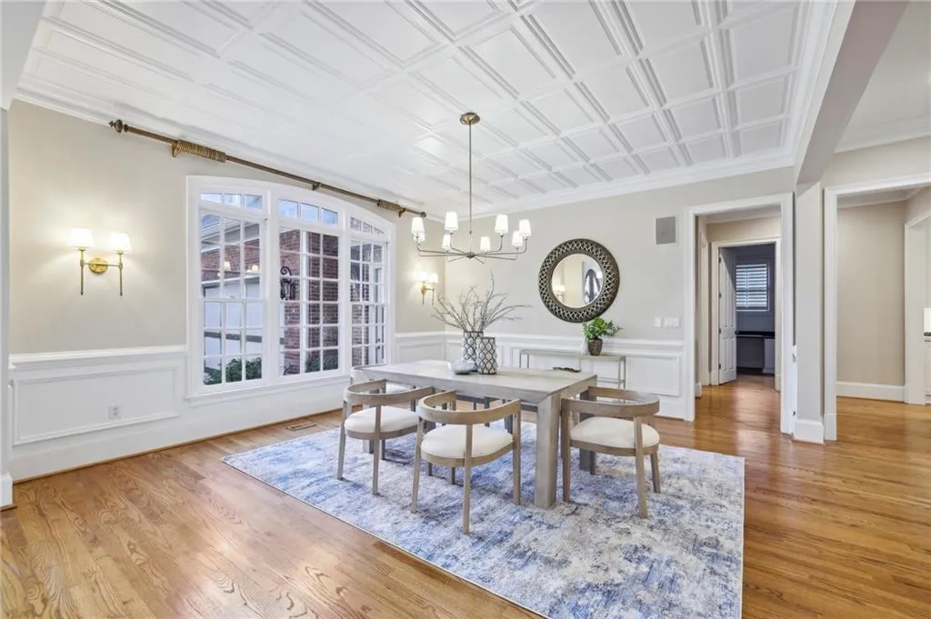 7798 Stables Drive, Atlanta, Georgia 30350, 6 Bedrooms Bedrooms, ,5 BathroomsBathrooms,Residential,Sold,7798 Stables Drive,7450756