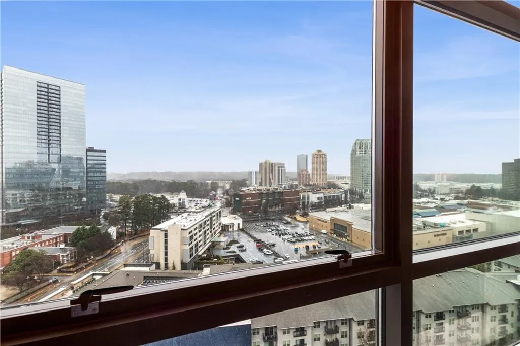 750 Park Avenue Ne Unit 19e, Atlanta, Georgia 30326, 2 Bedrooms Bedrooms, ,2 BathroomsBathrooms,Residential,For Sale,750 Park Avenue Ne Unit 19e,7535915