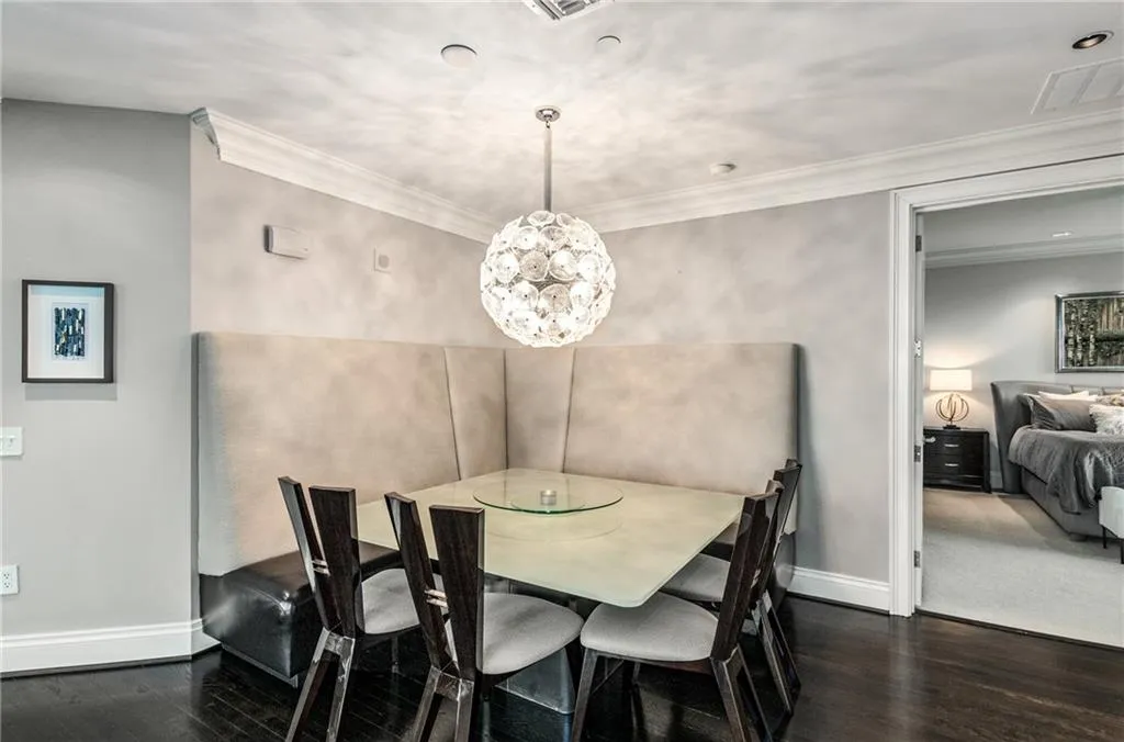 750 Park Avenue Ne Unit 19e, Atlanta, Georgia 30326, 2 Bedrooms Bedrooms, ,2 BathroomsBathrooms,Residential,For Sale,750 Park Avenue Ne Unit 19e,7535915
