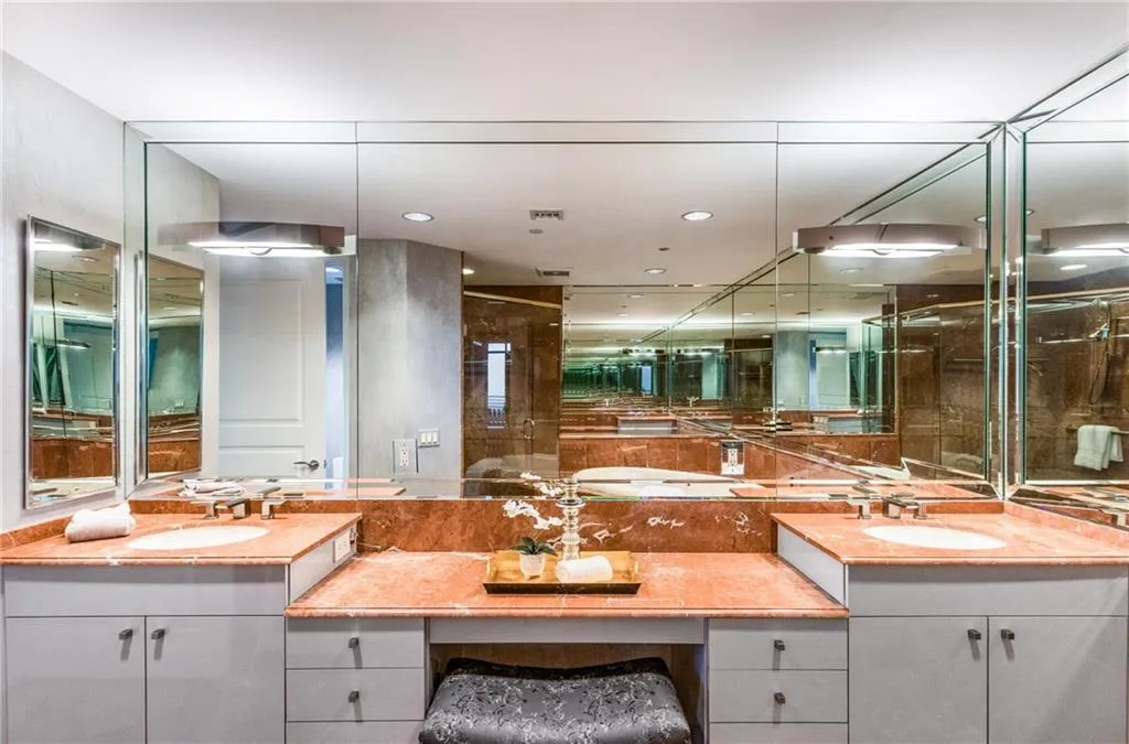 750 Park Avenue Ne Unit 19e, Atlanta, Georgia 30326, 2 Bedrooms Bedrooms, ,2 BathroomsBathrooms,Residential,For Sale,750 Park Avenue Ne Unit 19e,7535915