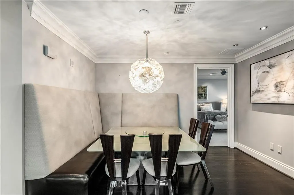 750 Park Avenue Ne Unit 19e, Atlanta, Georgia 30326, 2 Bedrooms Bedrooms, ,2 BathroomsBathrooms,Residential,For Sale,750 Park Avenue Ne Unit 19e,7535915