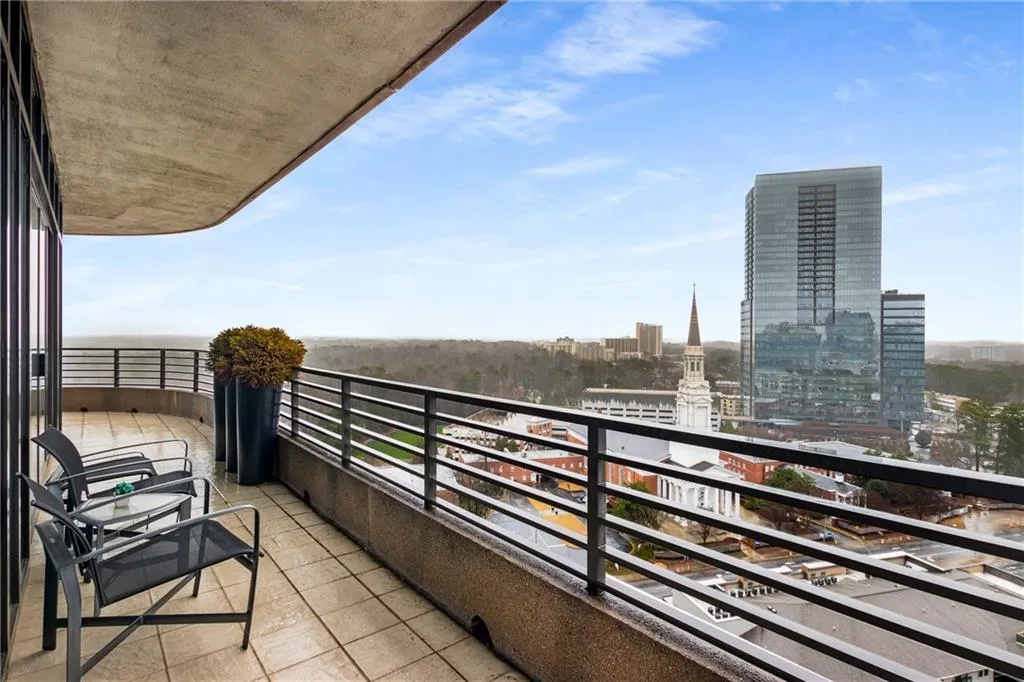 750 Park Avenue Ne Unit 19e, Atlanta, Georgia 30326, 2 Bedrooms Bedrooms, ,2 BathroomsBathrooms,Residential,For Sale,750 Park Avenue Ne Unit 19e,7535915