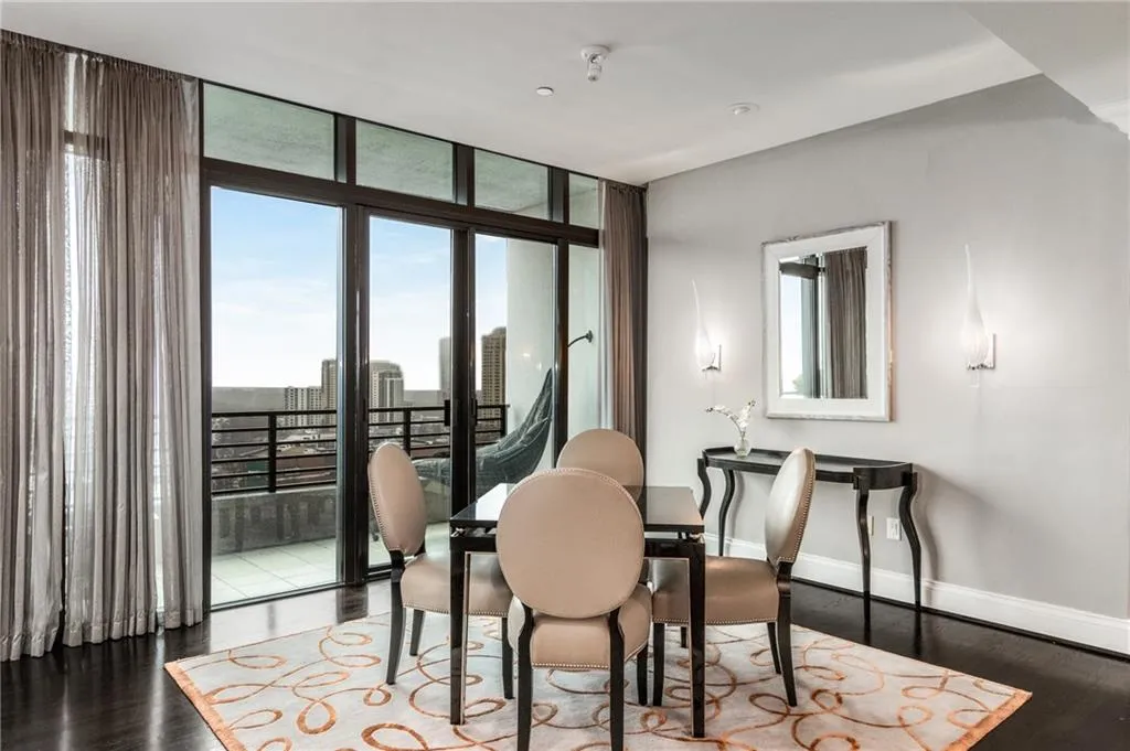 750 Park Avenue Ne Unit 19e, Atlanta, Georgia 30326, 2 Bedrooms Bedrooms, ,2 BathroomsBathrooms,Residential,For Sale,750 Park Avenue Ne Unit 19e,7535915