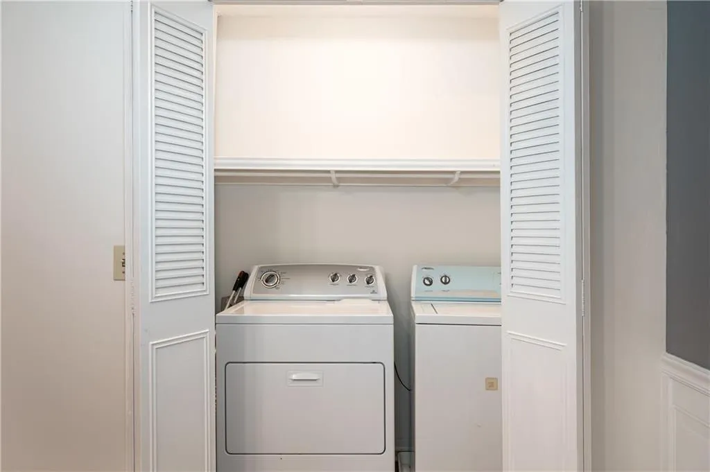 6851 Roswell Road Unit K23, Sandy Springs, Georgia 30328, 3 Bedrooms Bedrooms, ,2 BathroomsBathrooms,Residential,Sold,6851 Roswell Road Unit K23,7081845