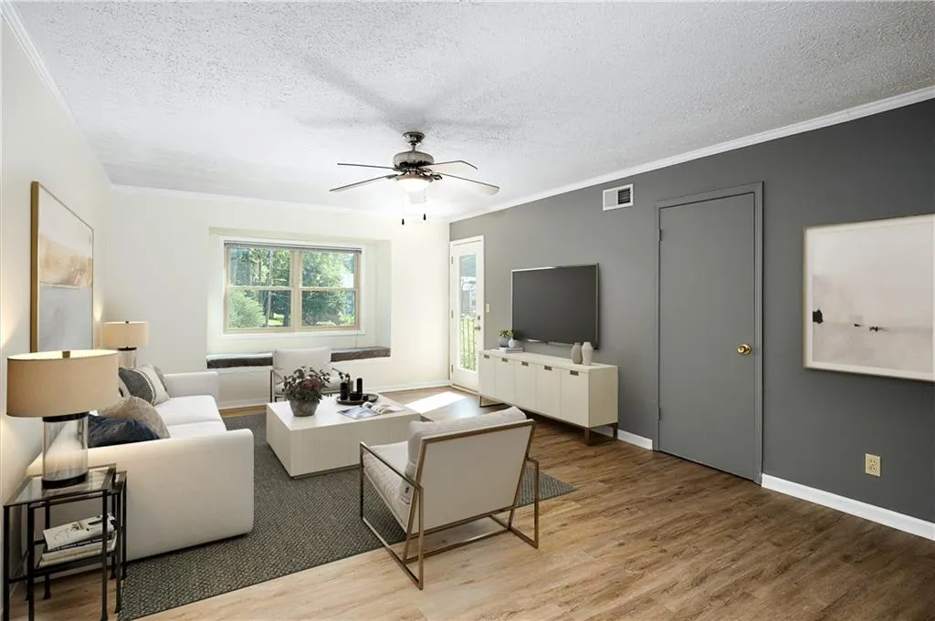 6851 Roswell Road Unit K23, Sandy Springs, Georgia 30328, 3 Bedrooms Bedrooms, ,2 BathroomsBathrooms,Residential,Sold,6851 Roswell Road Unit K23,7081845