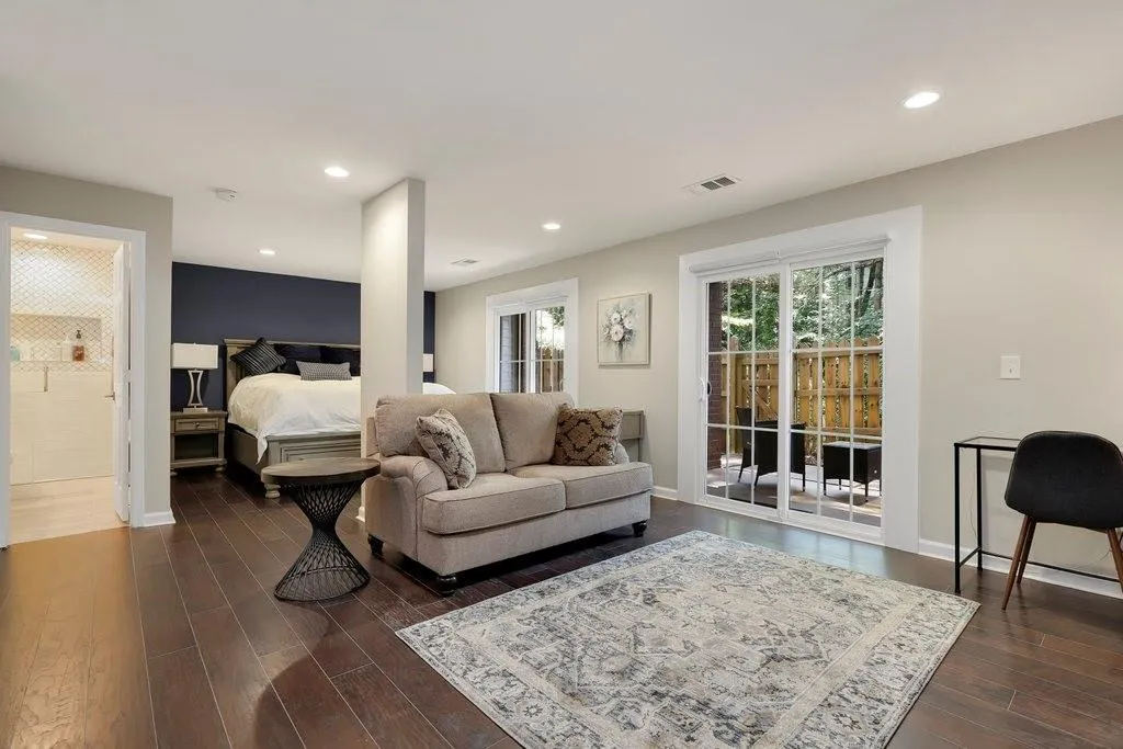 201 Brandywine Circle, Sandy Springs, Georgia 30350, 4 Bedrooms Bedrooms, ,3 BathroomsBathrooms,Residential,Sold,201 Brandywine Circle,7107593