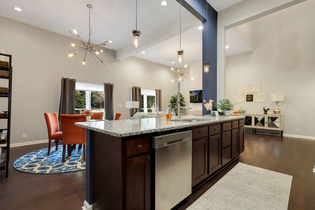 201 Brandywine Circle, Sandy Springs, Georgia 30350, 4 Bedrooms Bedrooms, ,3 BathroomsBathrooms,Residential,Sold,201 Brandywine Circle,7107593