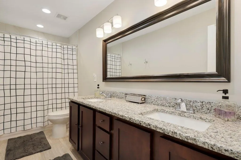 201 Brandywine Circle, Sandy Springs, Georgia 30350, 4 Bedrooms Bedrooms, ,3 BathroomsBathrooms,Residential,Sold,201 Brandywine Circle,7107593