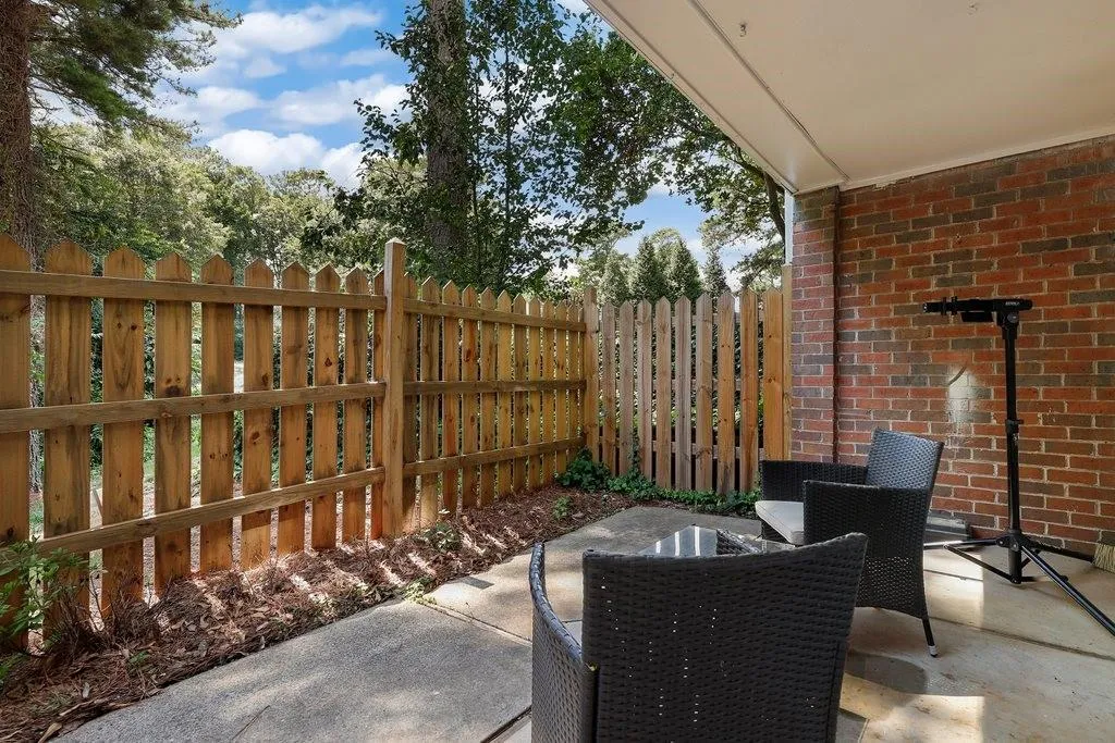 201 Brandywine Circle, Sandy Springs, Georgia 30350, 4 Bedrooms Bedrooms, ,3 BathroomsBathrooms,Residential,Sold,201 Brandywine Circle,7107593