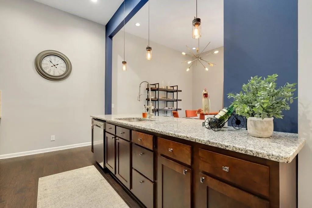201 Brandywine Circle, Sandy Springs, Georgia 30350, 4 Bedrooms Bedrooms, ,3 BathroomsBathrooms,Residential,Sold,201 Brandywine Circle,7107593
