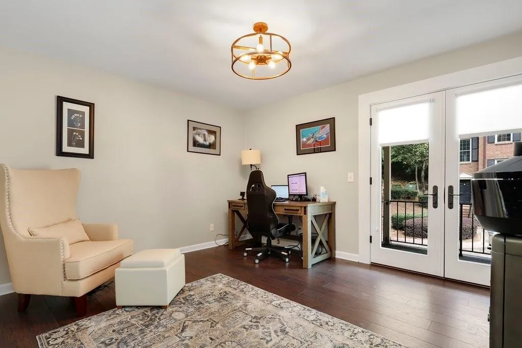 201 Brandywine Circle, Sandy Springs, Georgia 30350, 4 Bedrooms Bedrooms, ,3 BathroomsBathrooms,Residential,Sold,201 Brandywine Circle,7107593