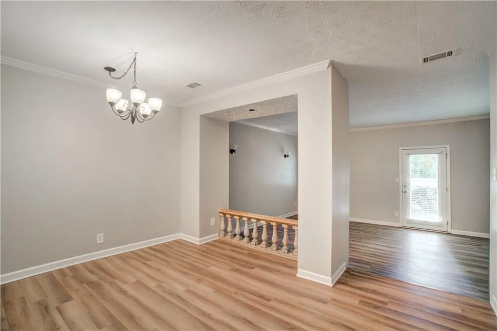 5310 Chemin De Vie, Atlanta, Georgia 30342, 2 Bedrooms Bedrooms, ,2 BathroomsBathrooms,Residential,Sold,5310 Chemin De Vie,6612037