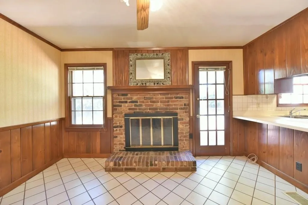 45 Bonnie Lane, Sandy Springs, Georgia 30328, 3 Bedrooms Bedrooms, ,2 BathroomsBathrooms,Residential,Sold,45 Bonnie Lane,6118302