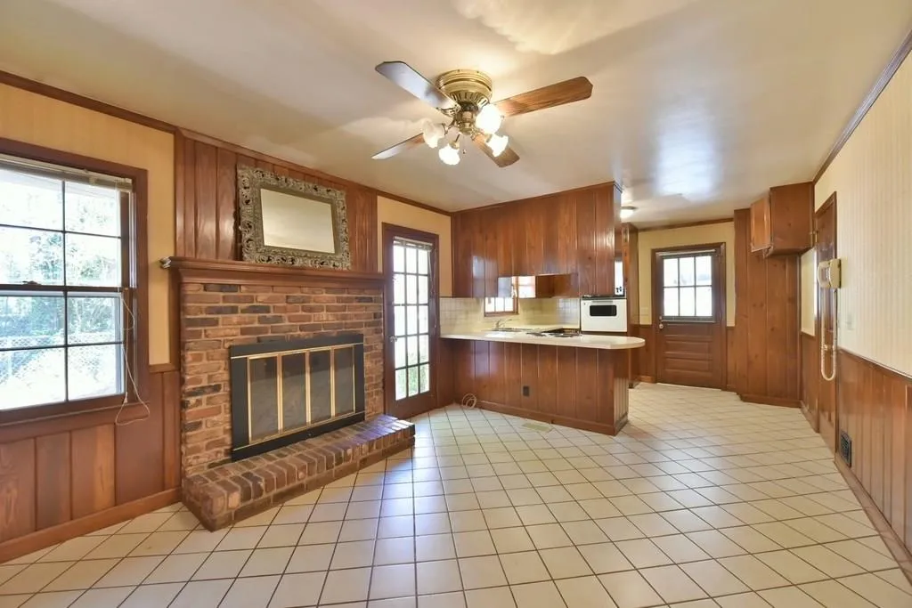 45 Bonnie Lane, Sandy Springs, Georgia 30328, 3 Bedrooms Bedrooms, ,2 BathroomsBathrooms,Residential,Sold,45 Bonnie Lane,6118302