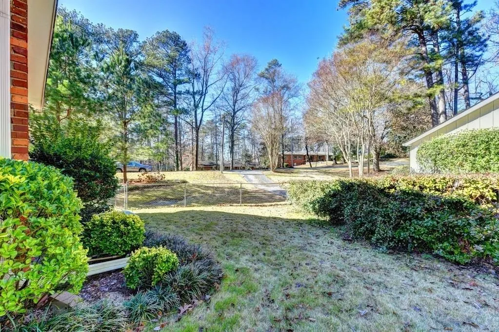 45 Bonnie Lane, Sandy Springs, Georgia 30328, 3 Bedrooms Bedrooms, ,2 BathroomsBathrooms,Residential,Sold,45 Bonnie Lane,6118302