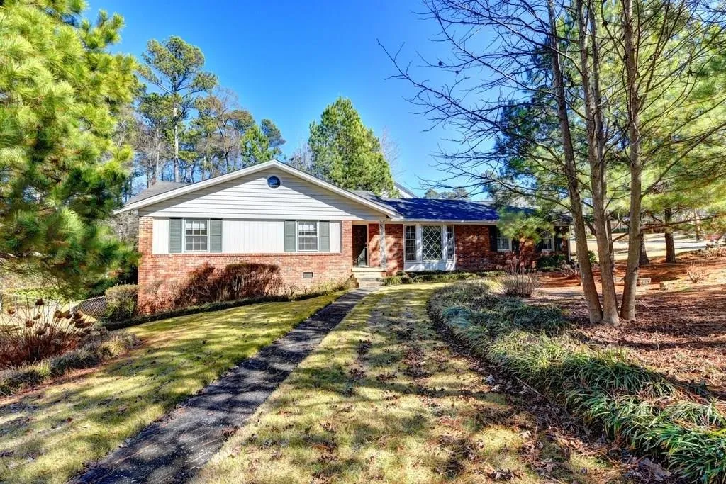45 Bonnie Lane, Sandy Springs, Georgia 30328, 3 Bedrooms Bedrooms, ,2 BathroomsBathrooms,Residential,Sold,45 Bonnie Lane,6118302