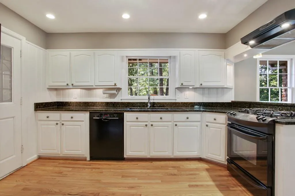5930 Garber Drive, Sandy Springs, Georgia 30328, 4 Bedrooms Bedrooms, ,3 BathroomsBathrooms,Residential,Sold,5930 Garber Drive,6504563