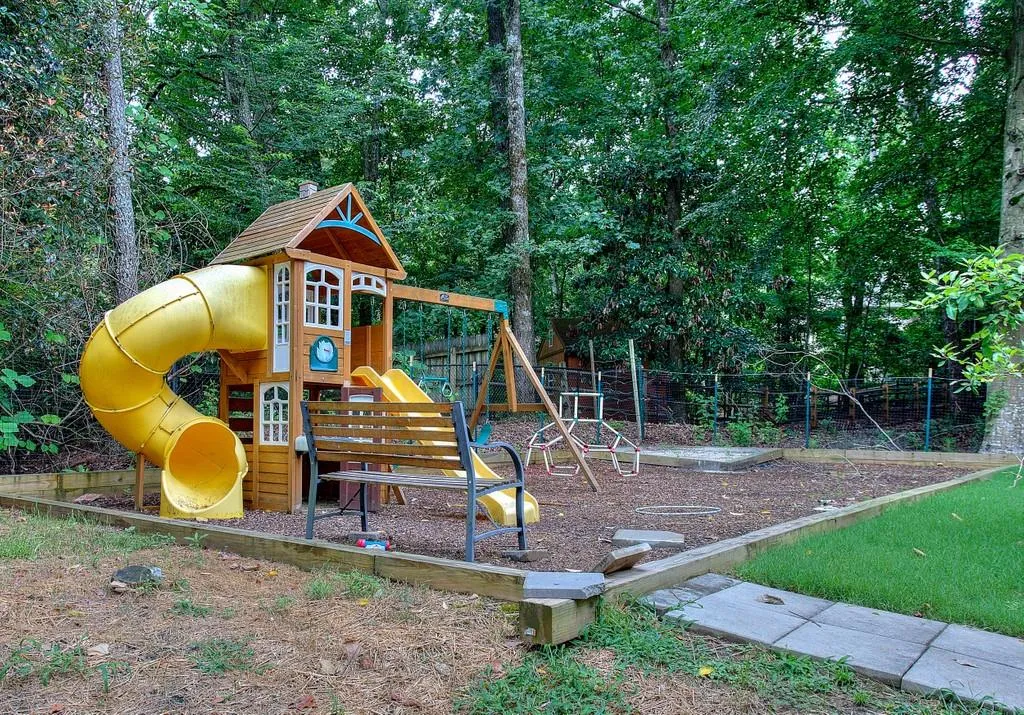 535 Spindlewick, Atlanta, Georgia 30350, 5 Bedrooms Bedrooms, ,5 BathroomsBathrooms,Residential,Sold,535 Spindlewick,6749200